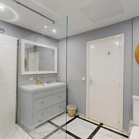 Silver Five Stars House * Nice