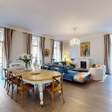Silver Five Stars House Nice