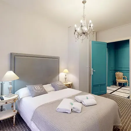 Silver Five Stars House *