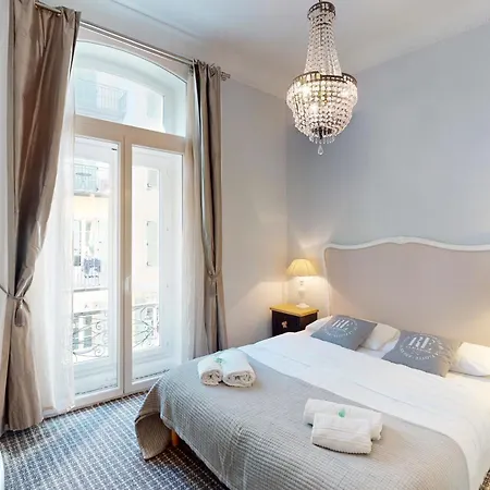 Silver Five Stars House