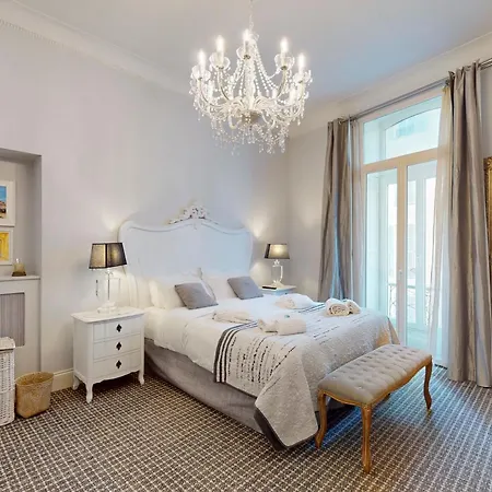 아파트 Silver Five Stars House 니스